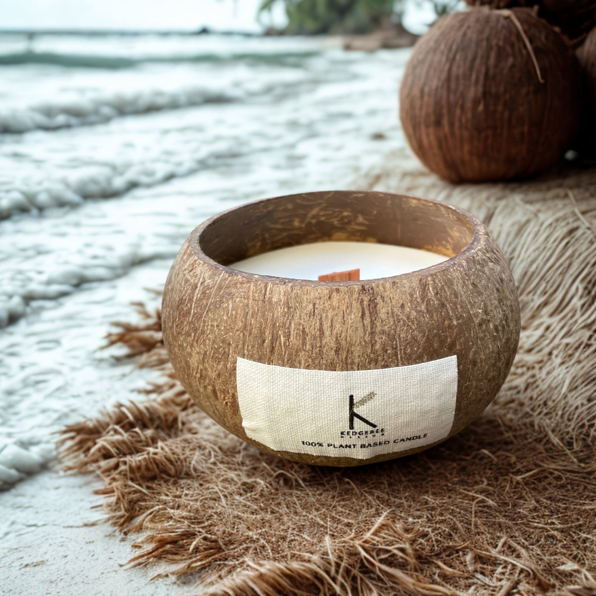 Vegan soy & coconut wax candle — virgin coconut and coconut milk