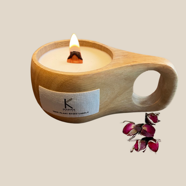 Plant based oak wood candle with Rose, Jasmine, Spices